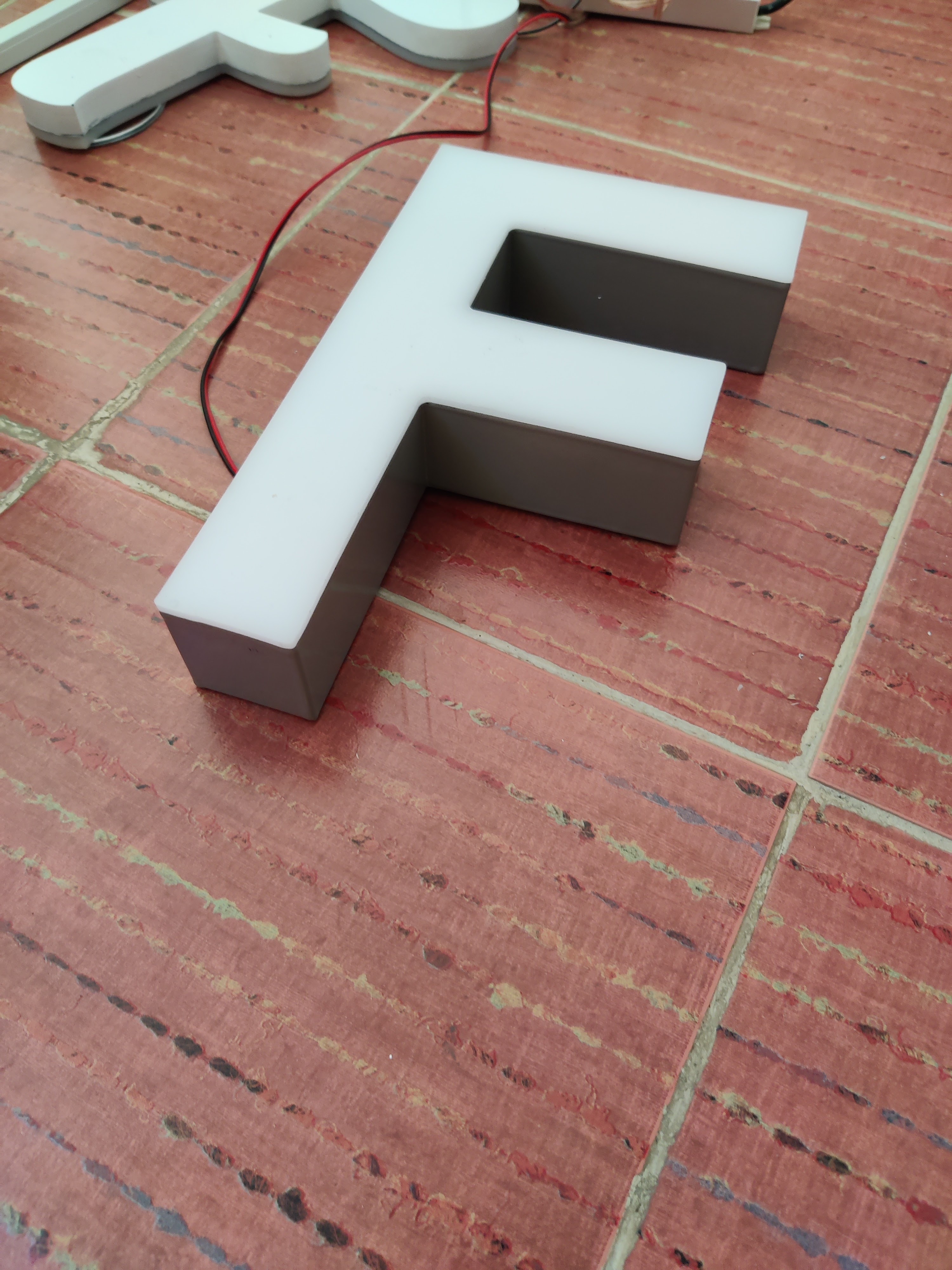 sign board company in uae, sign supplier, signboards 